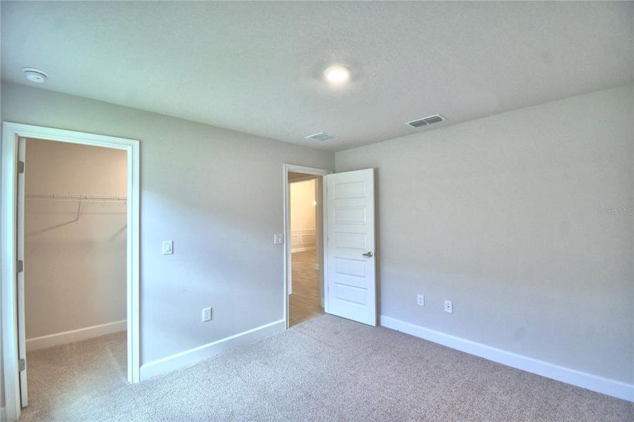 Spacious, unfurnished interior of a new home in , Auburndale (Image 49).