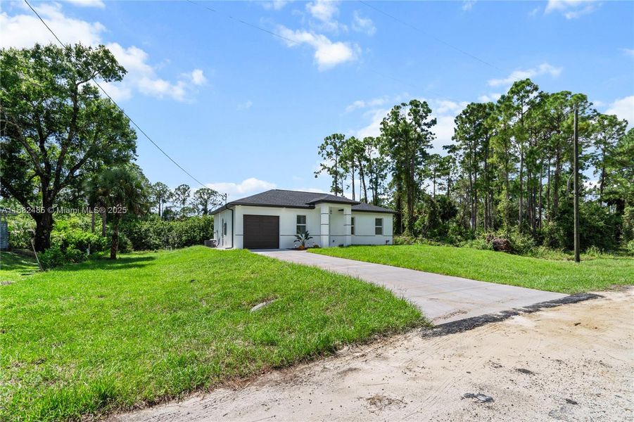 Image 49 of a home in .