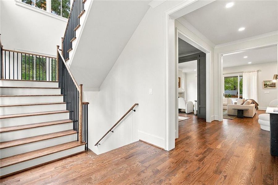 Image 88 of a home in .