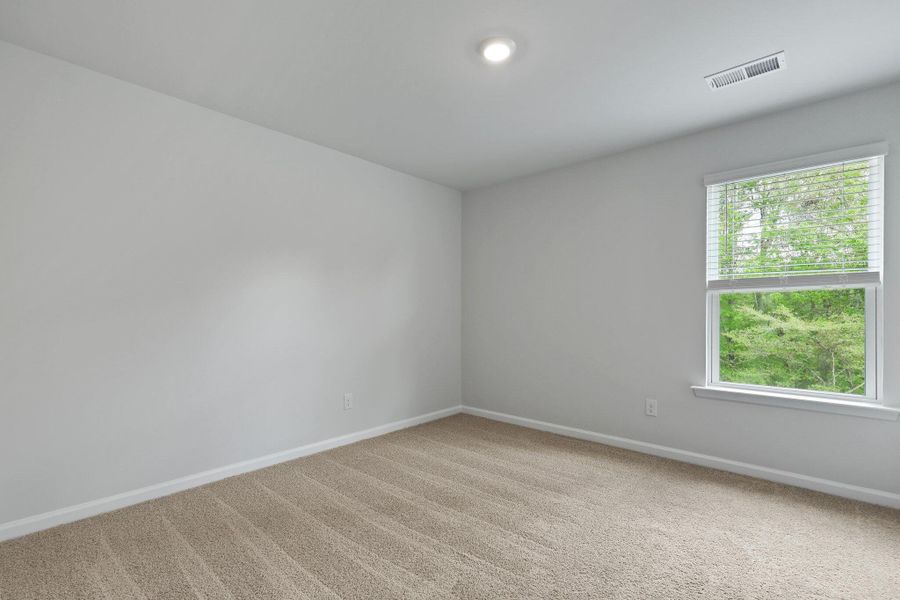 Spacious, unfurnished interior of a new home in Lakeview at Kitfield, Moncks Corner (Image 20).