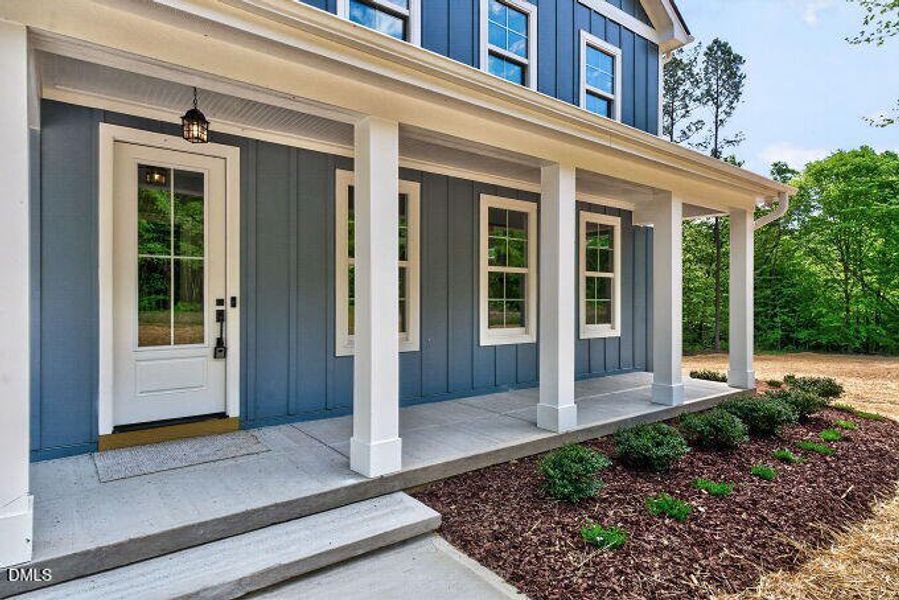 004-680x453-front-porch