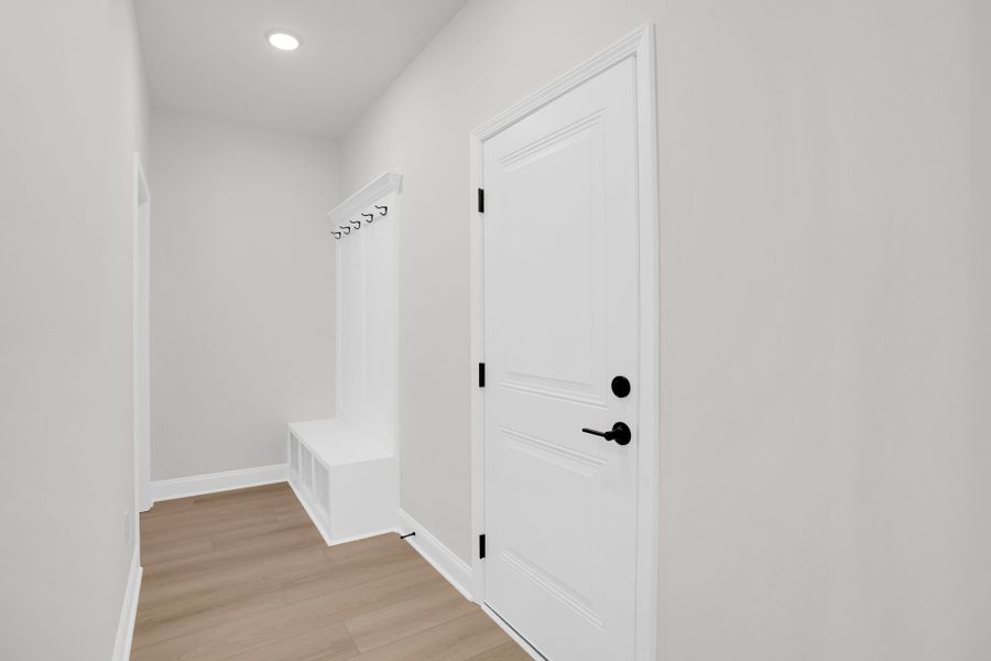Spacious, unfurnished interior of a new home in Oakleaf Chase, Blythewood (Image 39).