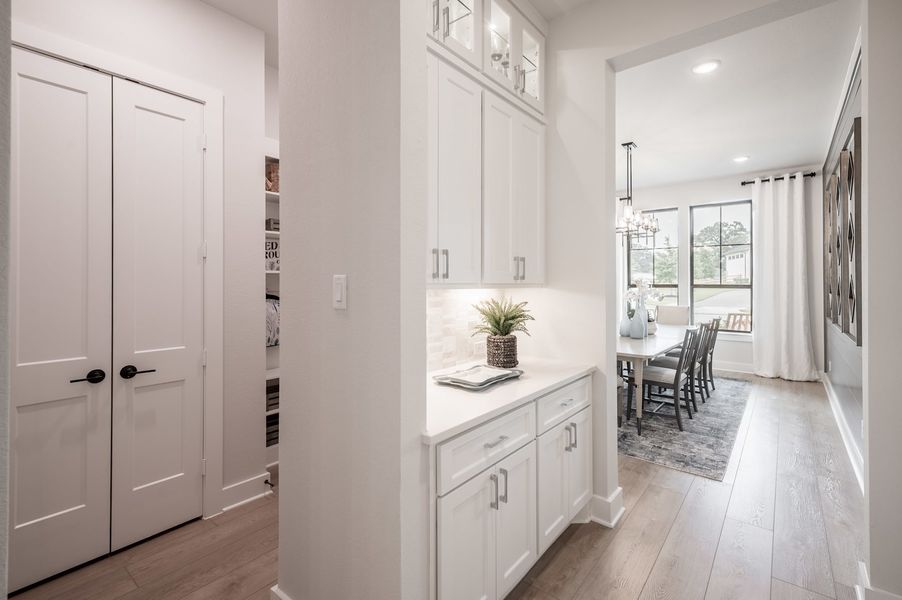 Representative furnished interior of a home built from the Meritage by Tri Pointe Homes in Legacy Grove, Montgomery (Image 72).