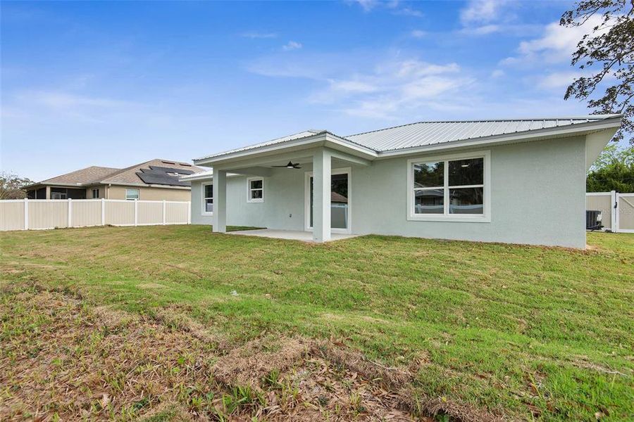 Exterior details and patio area of a home in , Bunnell (Image 4).