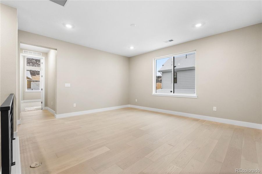 Spacious, unfurnished interior of a new home in Autograph at Lyric, Lone Tree (Image 24).