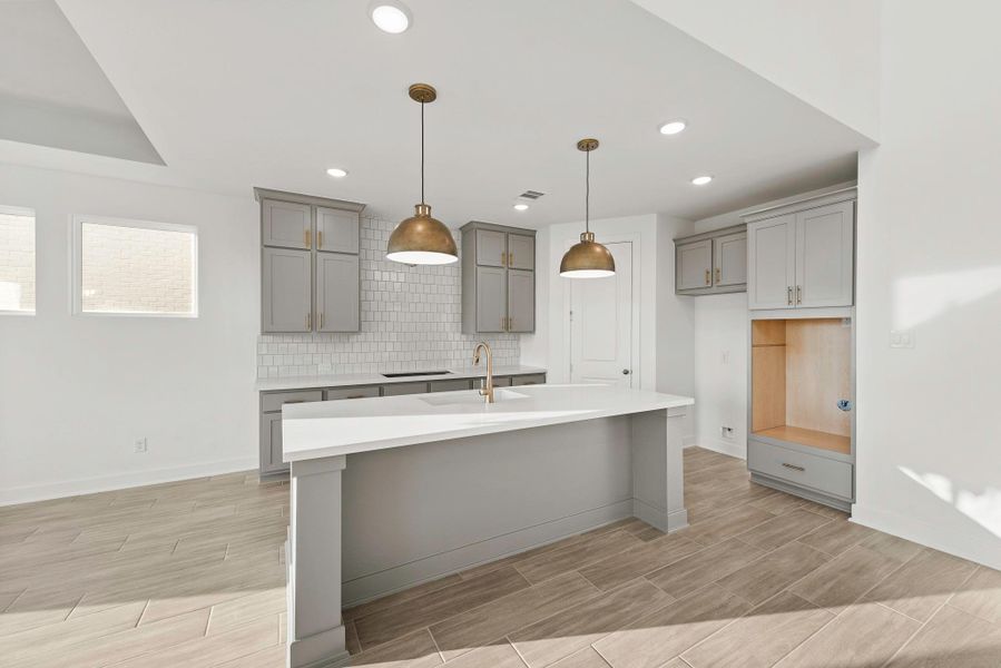 Furnished interior view inside a new home in The Grand Prairie - 60', Hockley (Image 7).