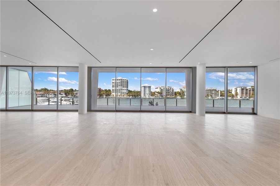 Spacious, unfurnished interior of a new home in , Miami (Image 12).