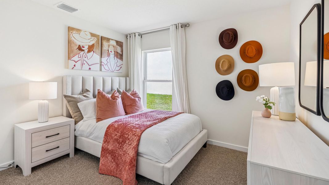 Furnished interior view inside a new home in Citrus County Spot Lots, Dunnellon (Image 13).
