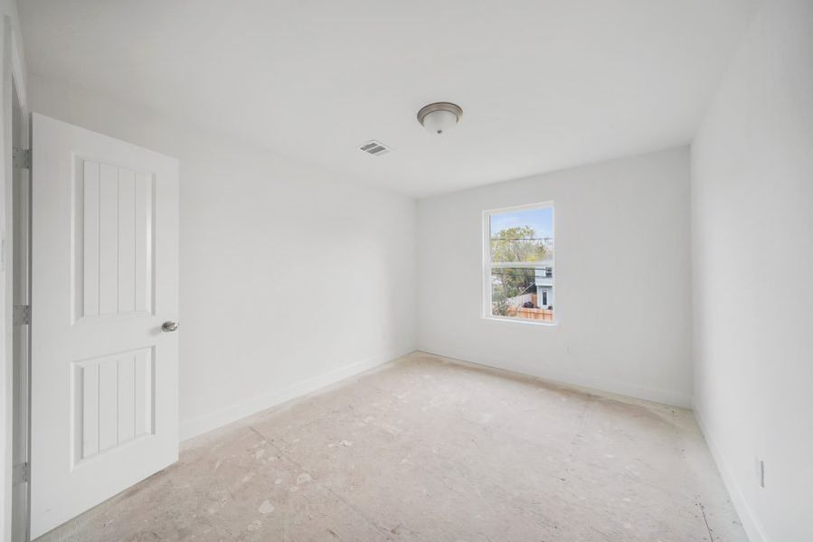 Representative unfurnished interior of a home built from the Geneva by Sandcastle Homes in Sunset Heights, Houston (Image 23). Representative unfurnished interior of a home built from the Geneva by Sandcastle Homes in Sunset Heights, Houston (Image 23).