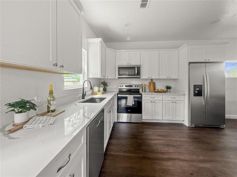 Furnished interior view inside a new home in , Alachua (Image 10).