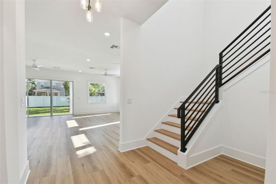 Spacious, unfurnished interior of a new home in , Tampa (Image 42).
