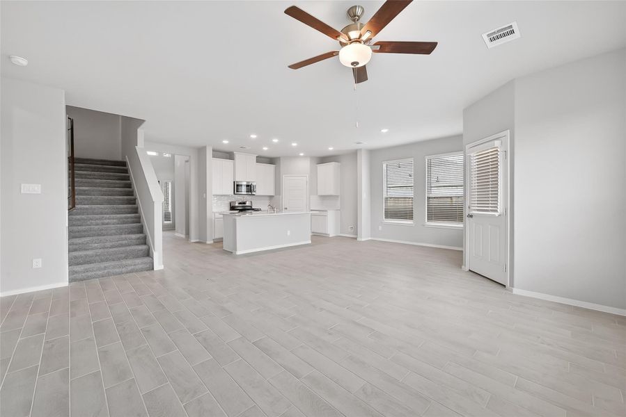 Spacious, unfurnished interior of a new home in Grand Magnolia, Magnolia (Image 19). Spacious, unfurnished interior of a new home in Grand Magnolia, Magnolia (Image 19).