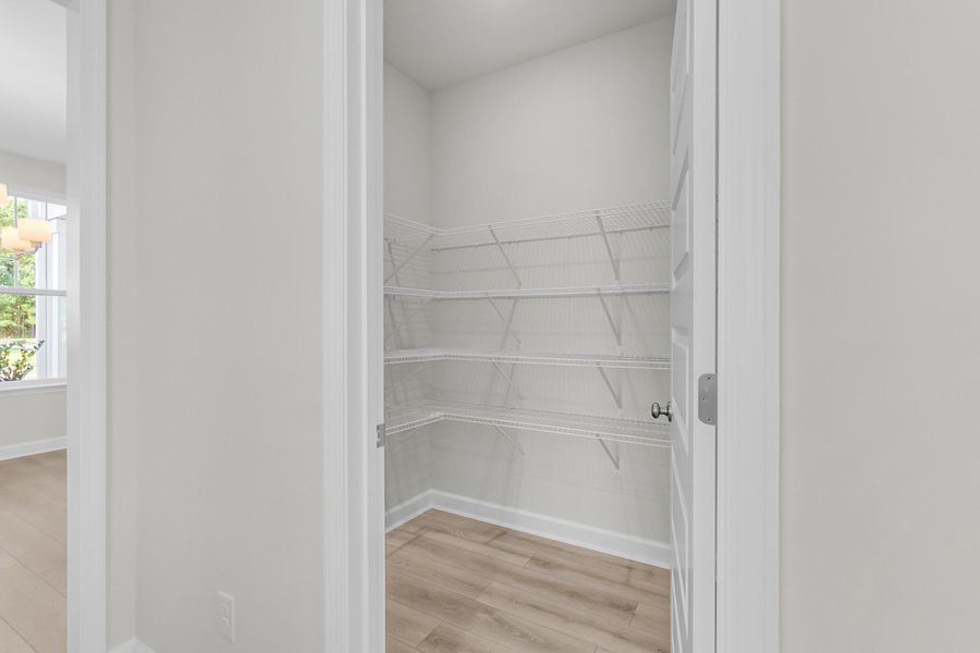 Spacious, unfurnished interior of a new home in Six Oaks, Summerville (Image 37).