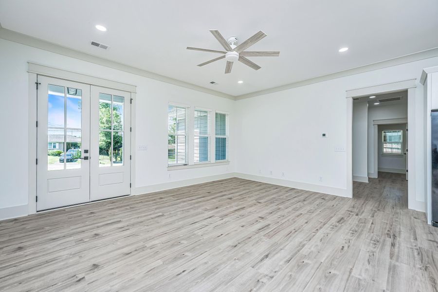 Spacious, unfurnished interior of a new home in , Hanahan (Image 27).