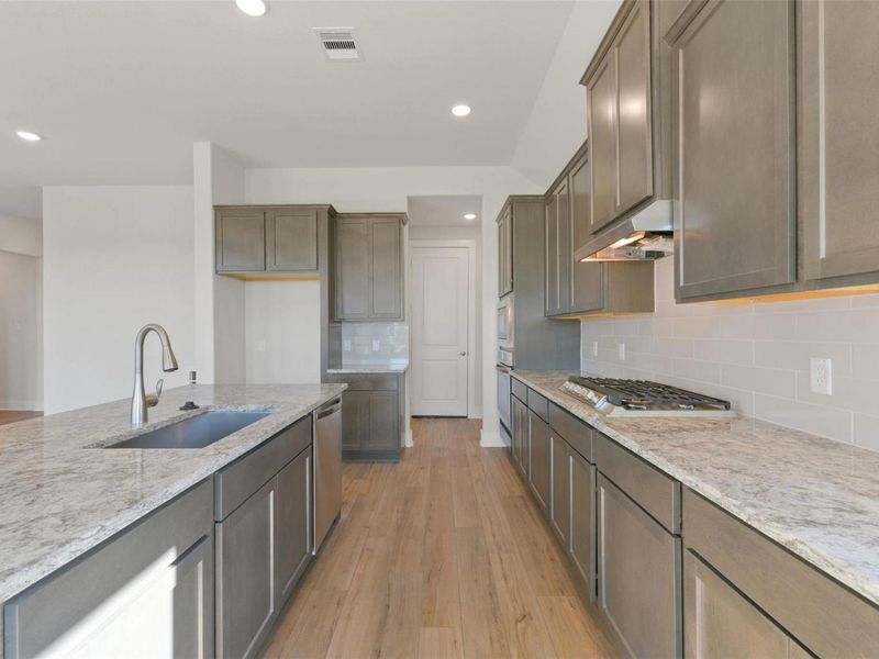 Furnished interior view inside a new home in Lago Mar, Texas City (Image 10).