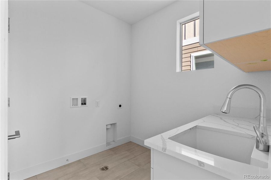 Furnished interior view inside a new home in Dillon Pointe - Journey, Broomfield (Image 5).