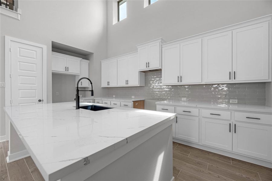 Representative image. Features, specifications, selections and colors may vary.