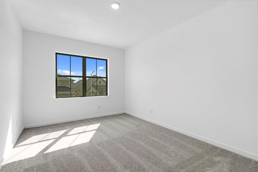 Spacious, unfurnished interior of a new home in Sienna 45', 50', Missouri City (Image 26).