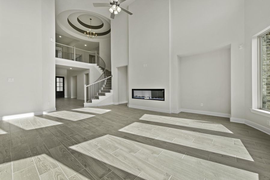 Representative image. Features, specifications, selections and colors may vary.