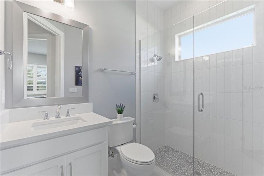 Furnished interior view inside a new home in , Orlando (Image 60).