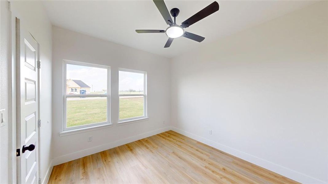 Spacious, unfurnished interior of a new home in , Greenville (Image 27).