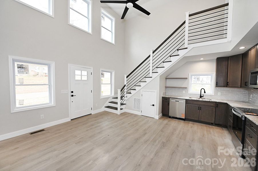 Spacious, unfurnished interior of a new home in , Granite Falls (Image 34).