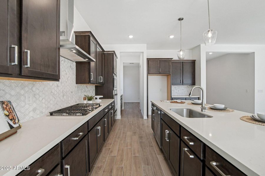 15-web-or-mls-E Saddle Way-S1212-015