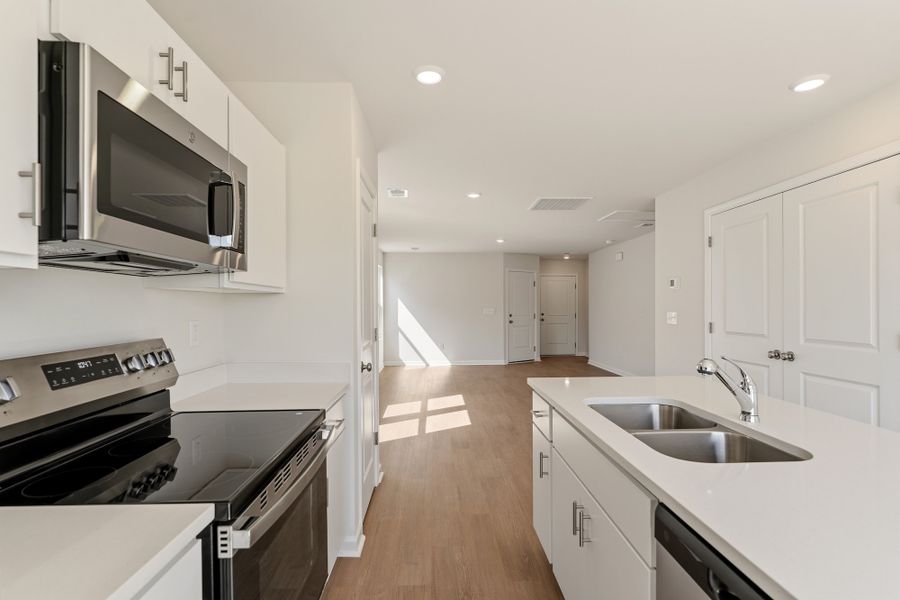 Furnished interior view inside a new home in Evergreen, Spartanburg (Image 5).
