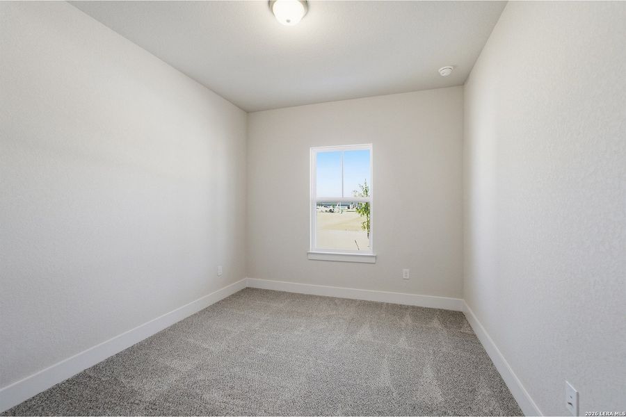 Spacious, unfurnished interior of a new home in Swenson Heights, Seguin (Image 12).