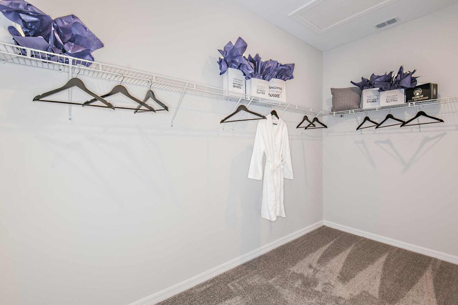 Spacious, unfurnished interior of a new home in Central Park, Port St. Lucie (Image 19).