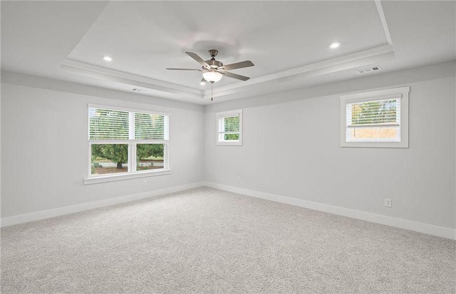 Spacious, unfurnished interior of a new home in Rose Creek, Cumming (Image 9).