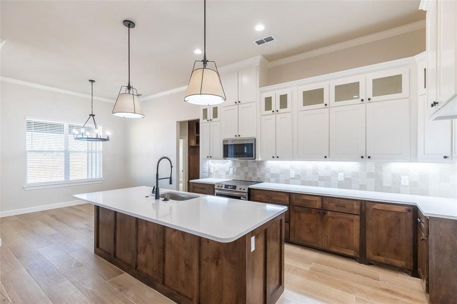 Furnished interior view inside a new home in , Tuscola (Image 6).