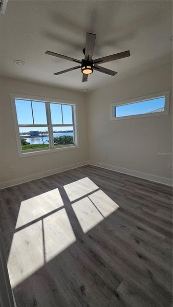 Spacious, unfurnished interior of a new home in , Englewood (Image 18).