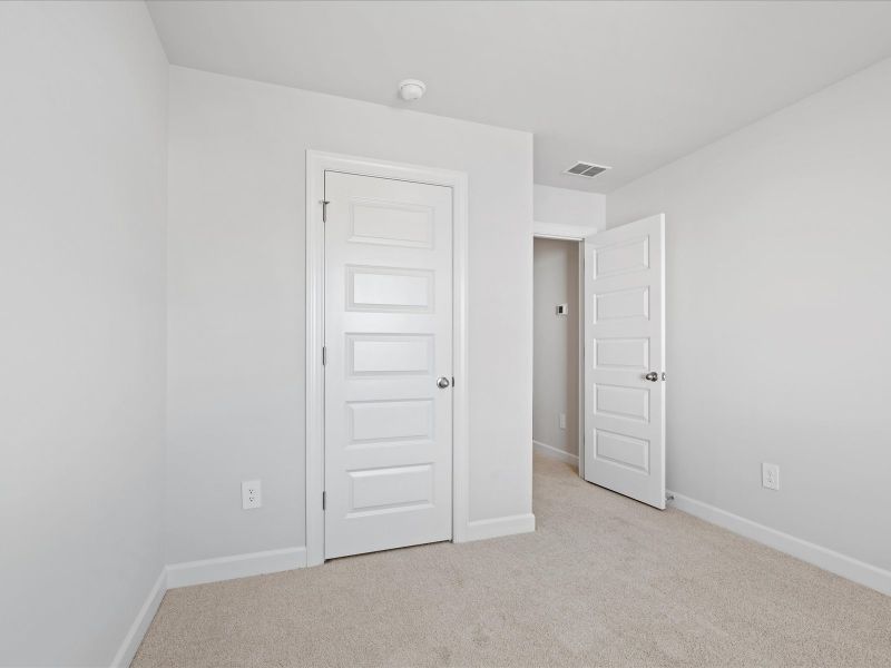 Spacious, unfurnished interior of a new home in Valentine Townes, Greer (Image 12).