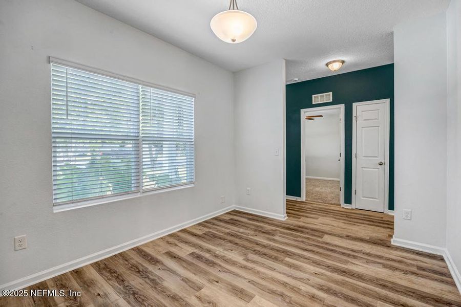 Spacious, unfurnished interior of a new home in , Jacksonville (Image 18).