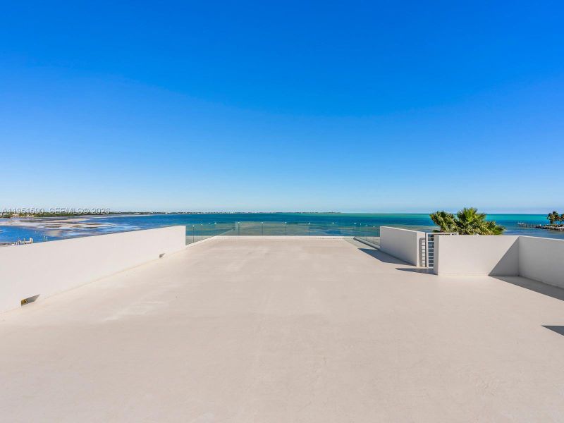 Natural landscape and outdoor views near  in Marathon (Image 67).