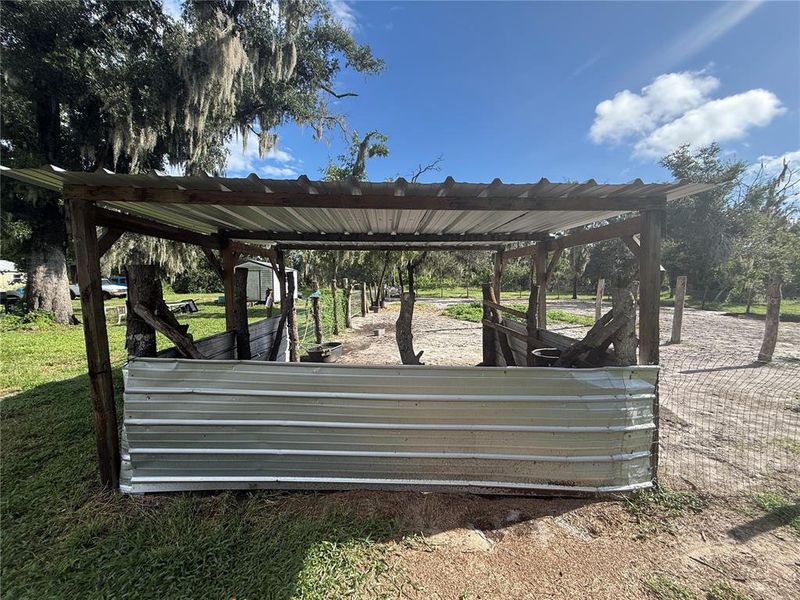 Community amenities in , Parrish (Image 10).