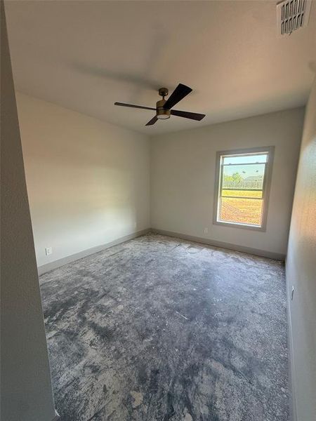 Spacious, unfurnished interior of a new home in , Abilene (Image 6).