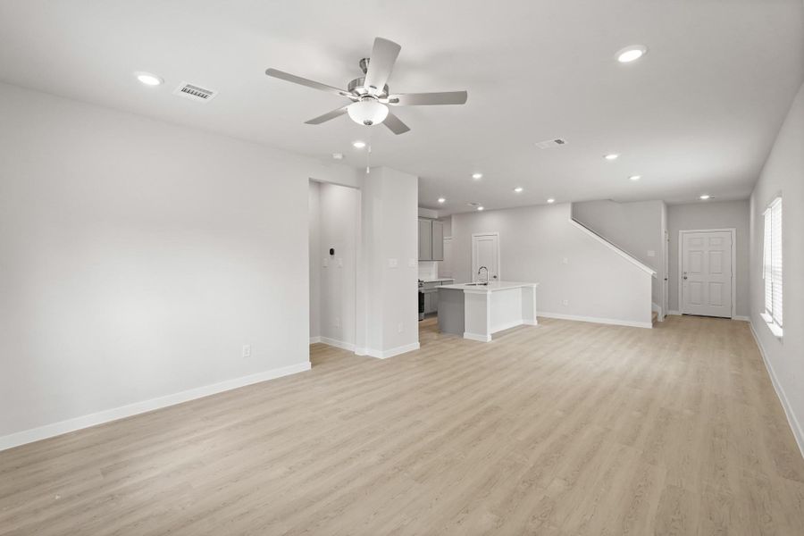 Spacious, unfurnished interior of a new home in Maple Woods, Hockley (Image 17).