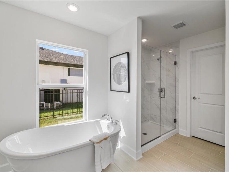 Representative furnished interior of a home built from the The Paradise Cove II by Sunlife Homes LLC in Cape Coral, Cape Coral (Image 31).
