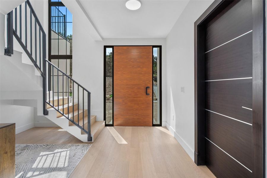 Spacious, unfurnished interior of a new home in , Lago Vista (Image 33).