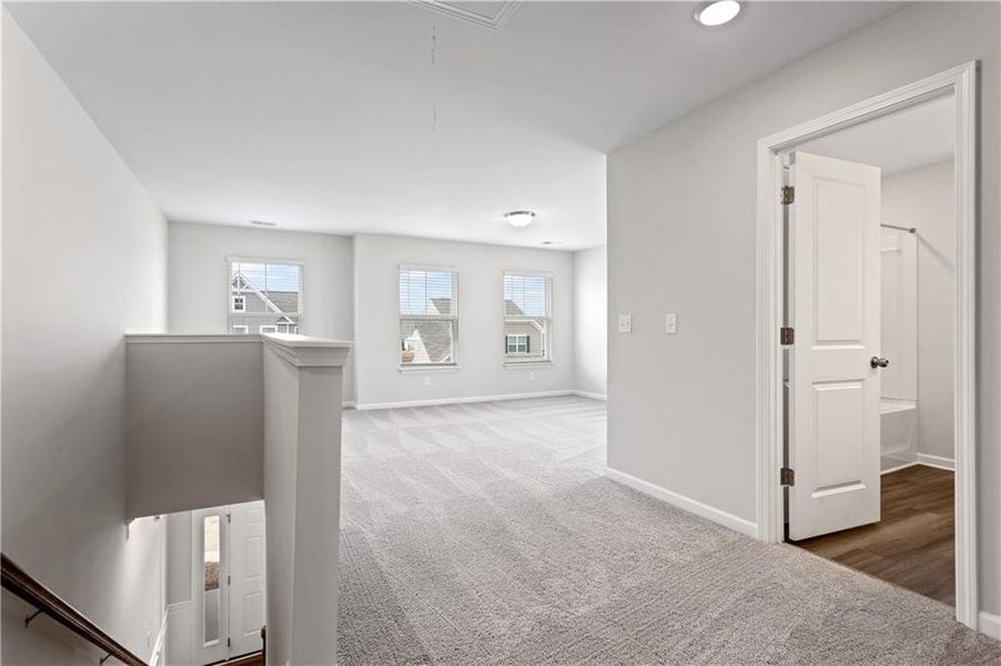 Spacious, unfurnished interior of a new home in Twin Lakes, Hoschton (Image 18).