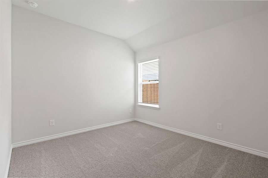 Spacious, unfurnished interior of a new home in Burgess Meadows, Cleburne (Image 10).