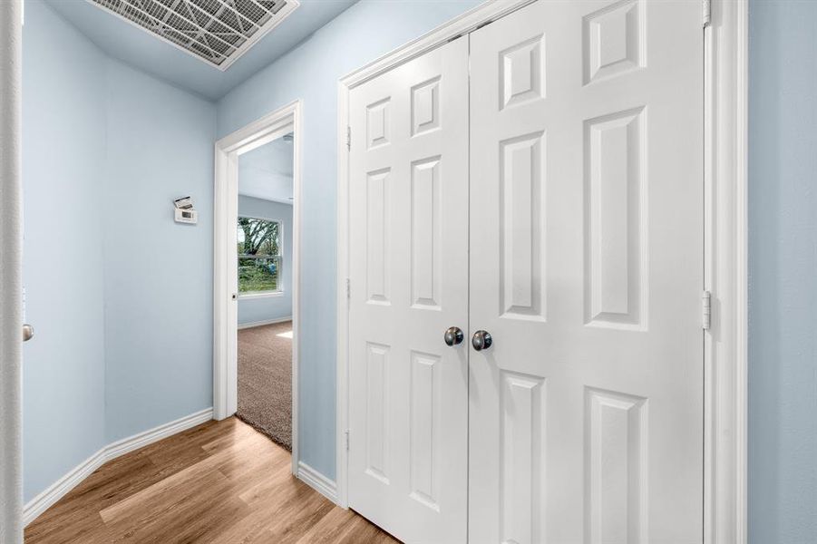 Spacious, unfurnished interior of a new home in , West Tawakoni (Image 20).