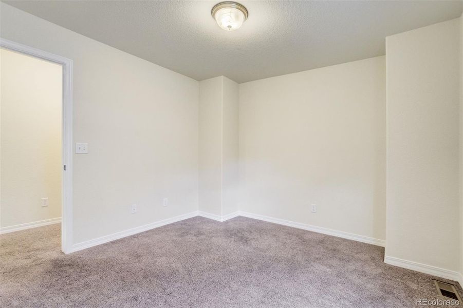 Spacious, unfurnished interior of a new home in , Colorado Springs (Image 26).