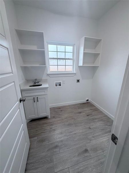 Spacious, unfurnished interior of a new home in , Poolville (Image 16).