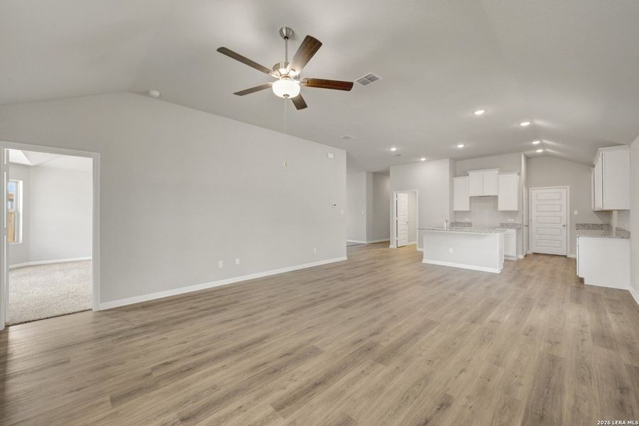 Spacious, unfurnished interior of a new home in Verano Farms, San Antonio (Image 23).