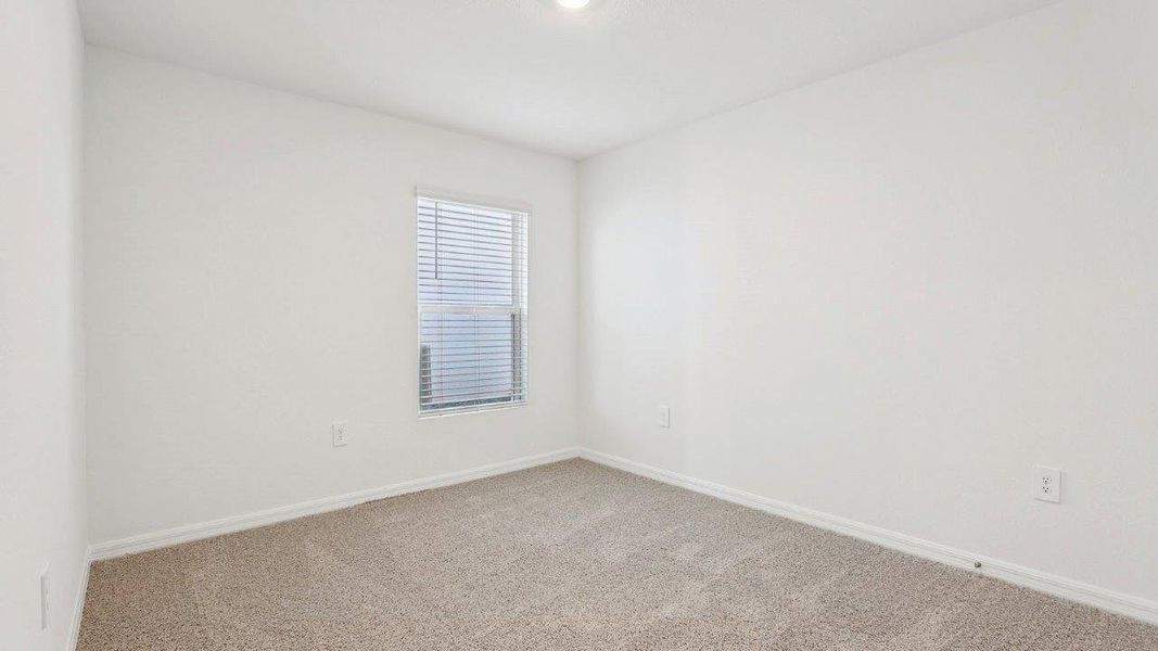 Spacious, unfurnished interior of a new home in Hamilton Bluff, Lake Hamilton (Image 24).