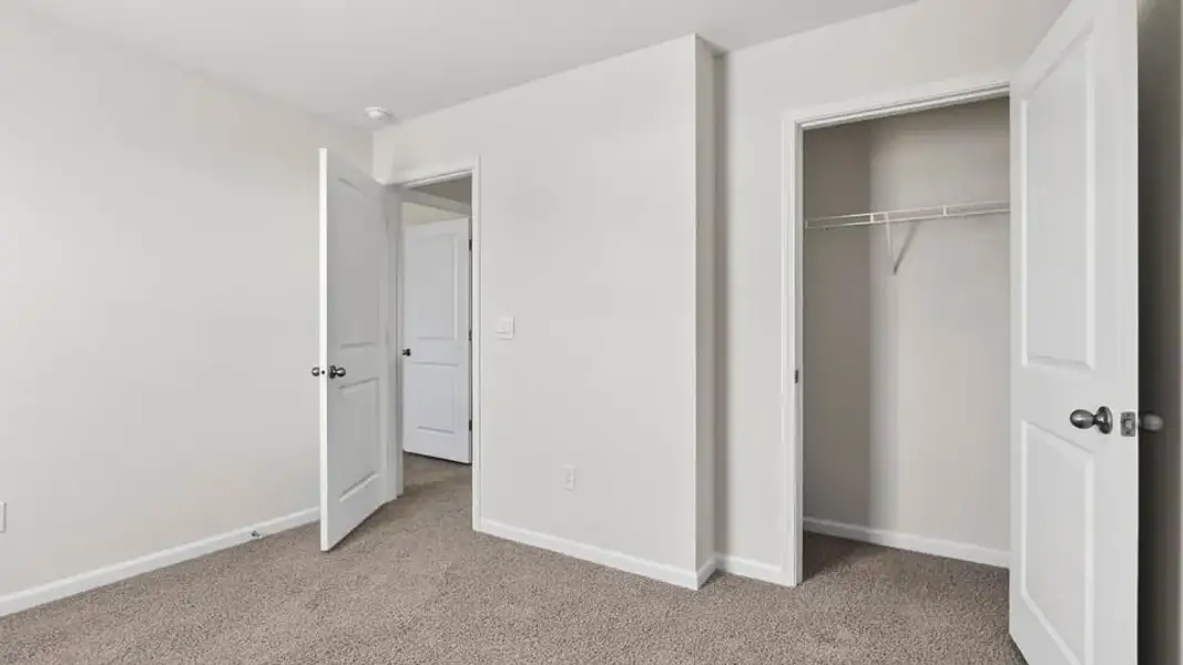 Spacious, unfurnished interior of a new home in Russell Place, Spartanburg (Image 30).