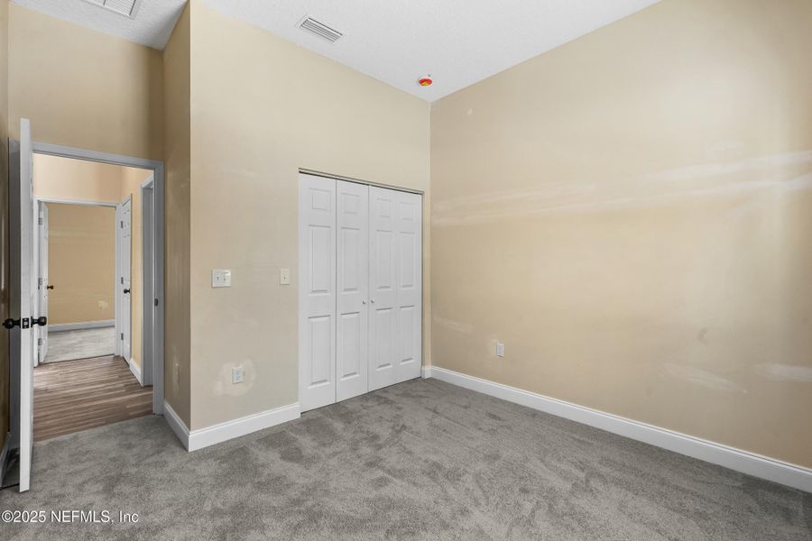 Spacious, unfurnished interior of a new home in , Keystone Heights (Image 7).